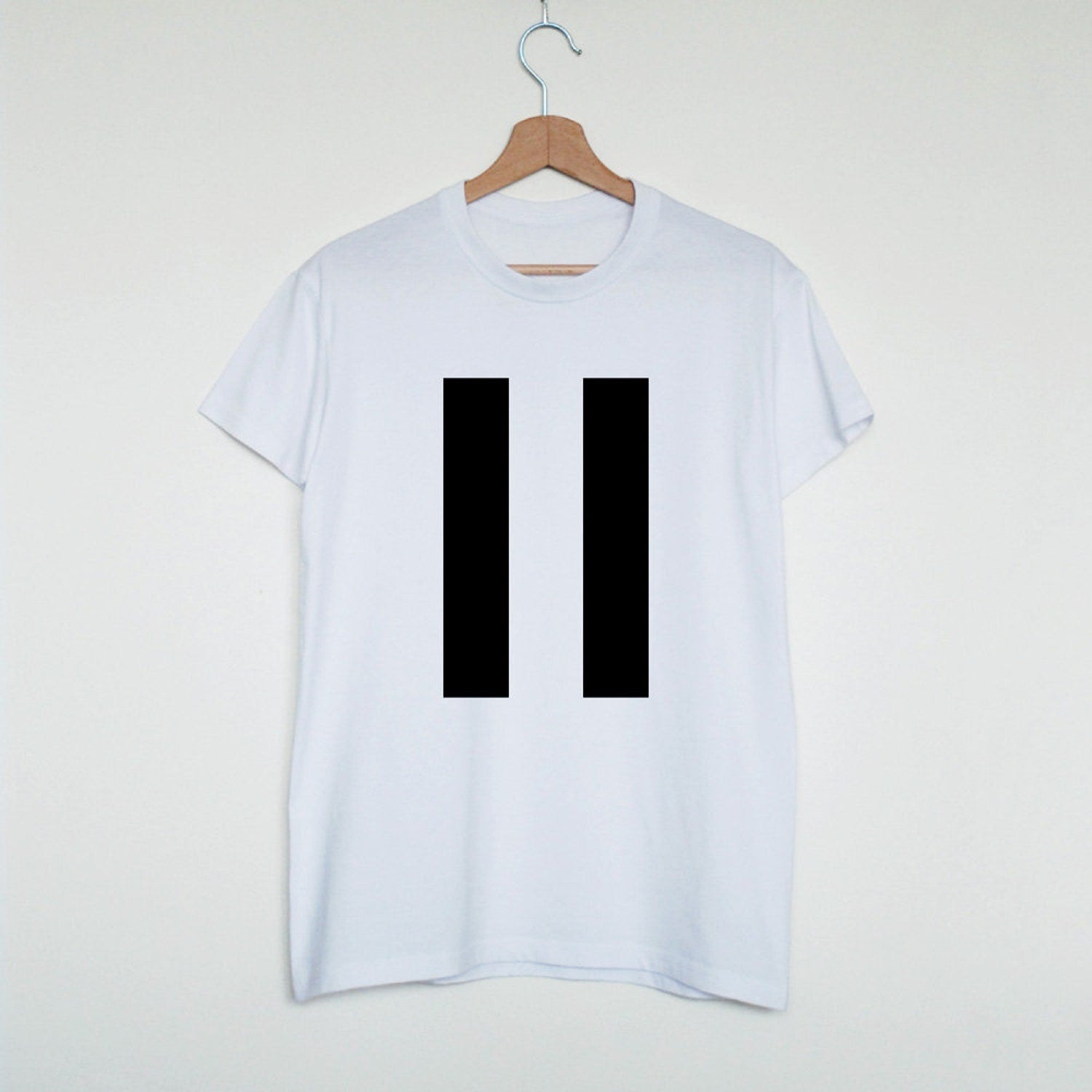 Pause T-shirt, minimalist shirt, pause symbol graphic tee, stylish fashion t shirt, funny gift tee