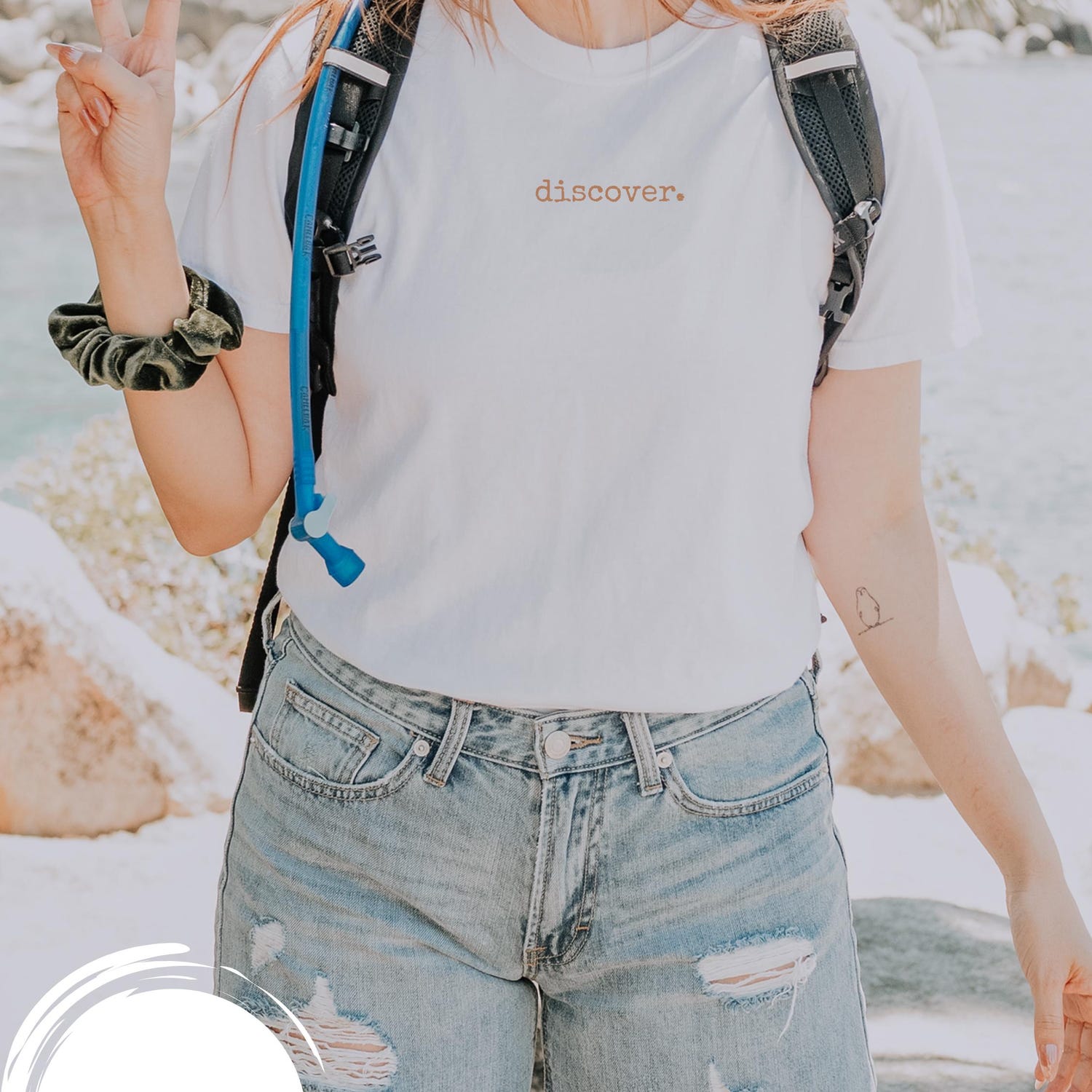 Minimalist Discover T-Shirt, Travel Explorer Tee, Inspirational Adventure Shirt, Wanderlust Unisex Gift Tee, Tourist Vacation Tee