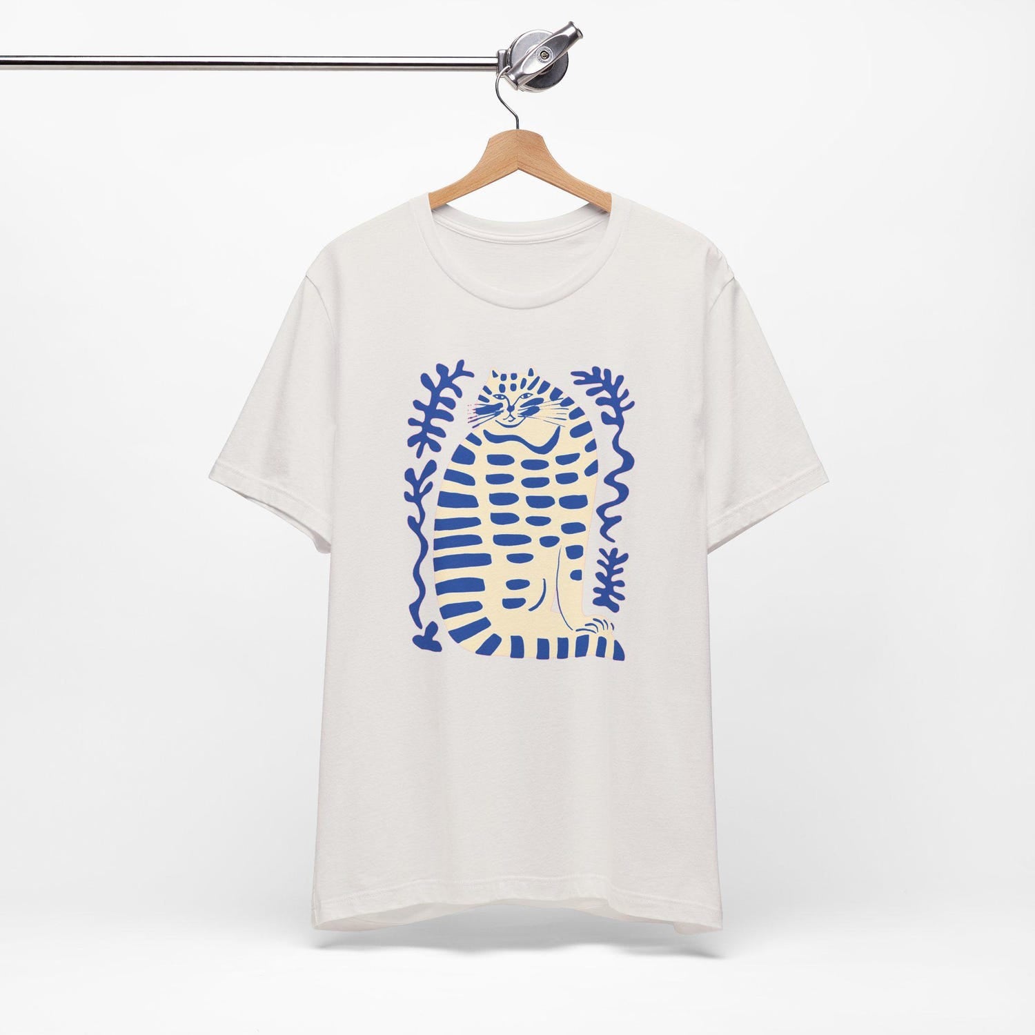 Cat Illustration Minimalist T-Shirt, Kawaii Kitty Tee, Animal Lover Gift, Graphic Top, Cute Feline Shirt