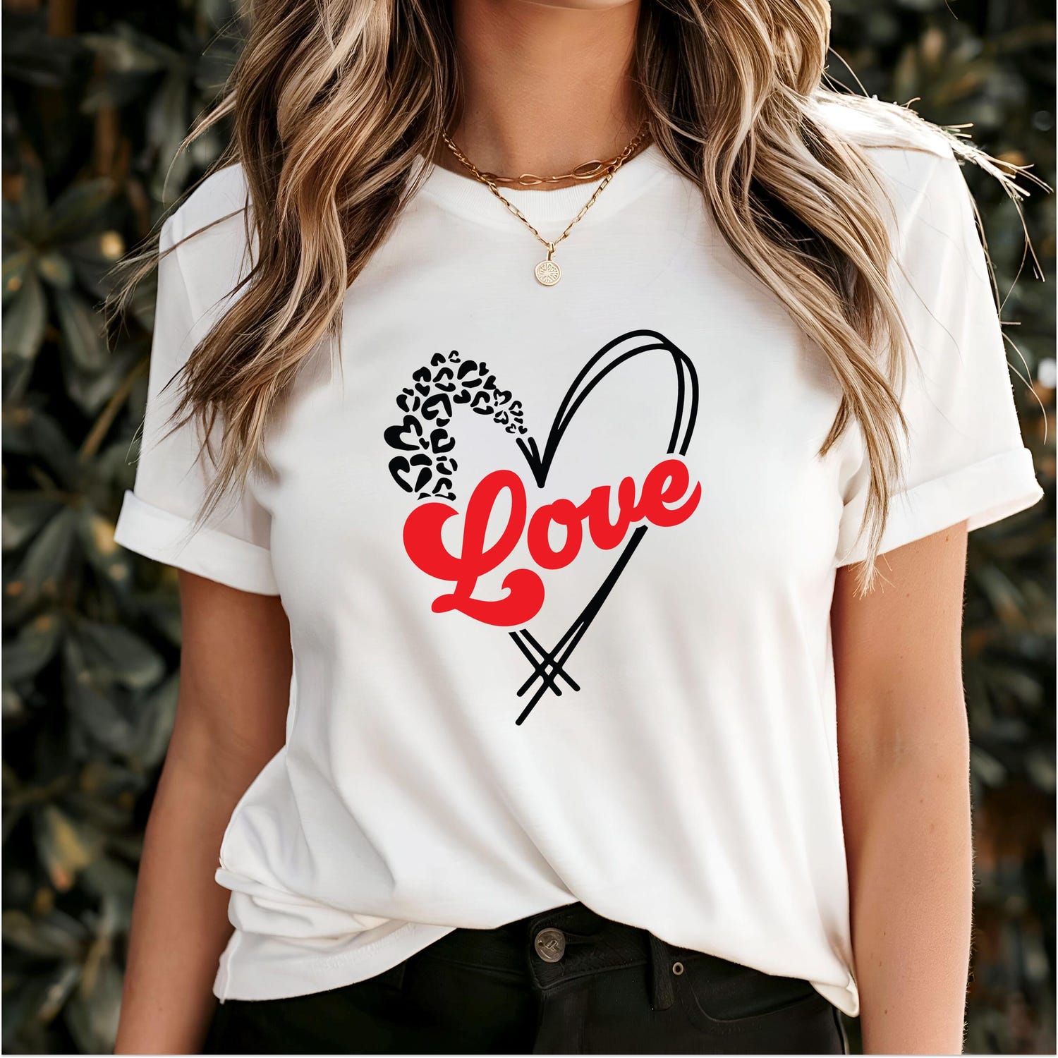 Love Minimalist T-Shirt Romantic Graphic Tee, Cute Valentine Gift For Couples, Wedding Anniversary Outfit Simple Heart Design Casual Apparel