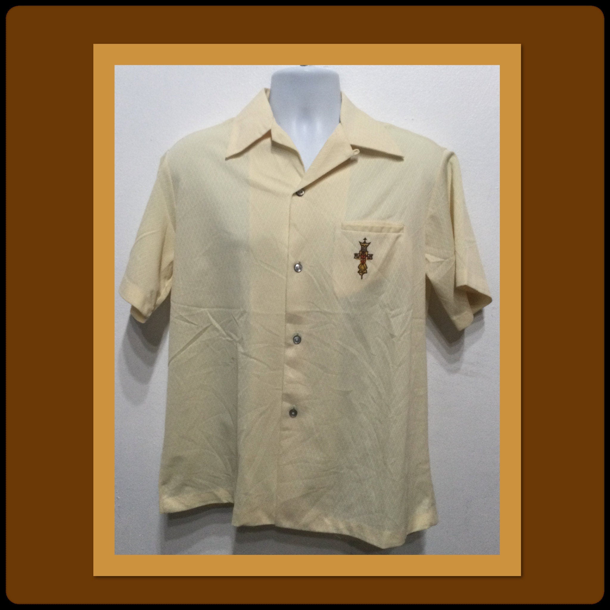 1960s vintage Hawaiian shirt by Malihini Size large Graphic Tee – Everyday Comfort · Perfect For Daily Wear