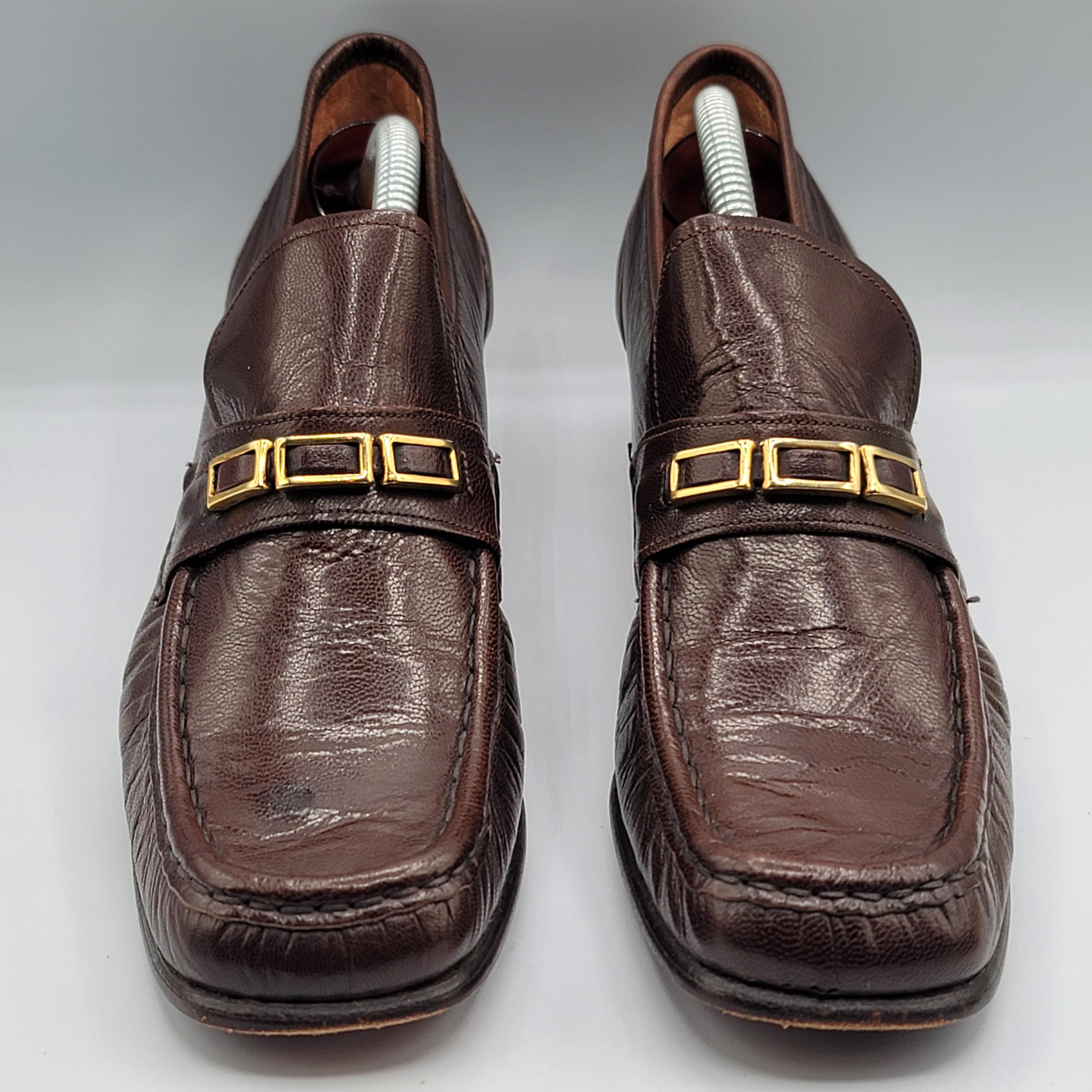 1970s Pump Shoes Brown Size 95 AA Narrow Slip on Shoes Made in Italy Vintage Italian Graphic Tee – Bold Style · Perfect For Daily Wear